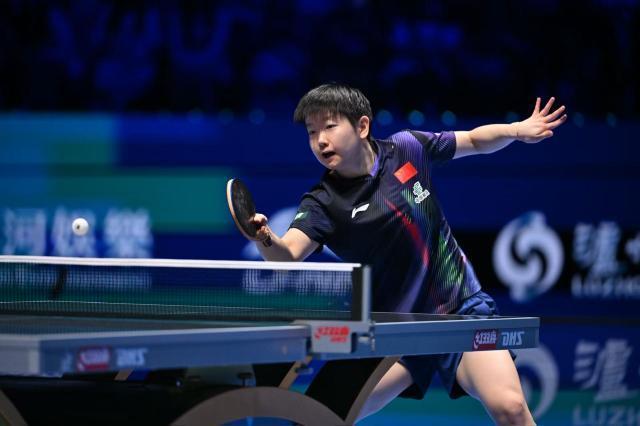 米兰体育-孙颖莎晋级澳门世界杯16强 向着三连冠稳步迈进