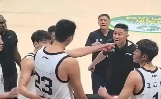 米兰体育登录入口-不只是徐昕，常规赛MVP也曾遭杜锋轻视？打全运会地位不如王睿泽